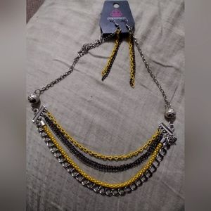 Paparazzi Necklace and Earrings Set